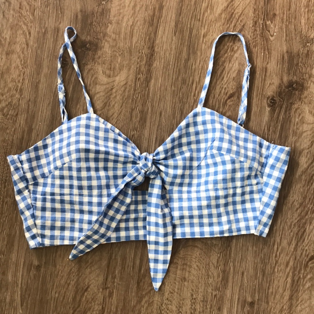 Checkered bow top